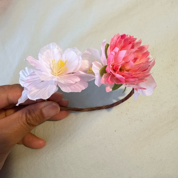 Labubu - Flower Crown!! - Picture 4 of 4